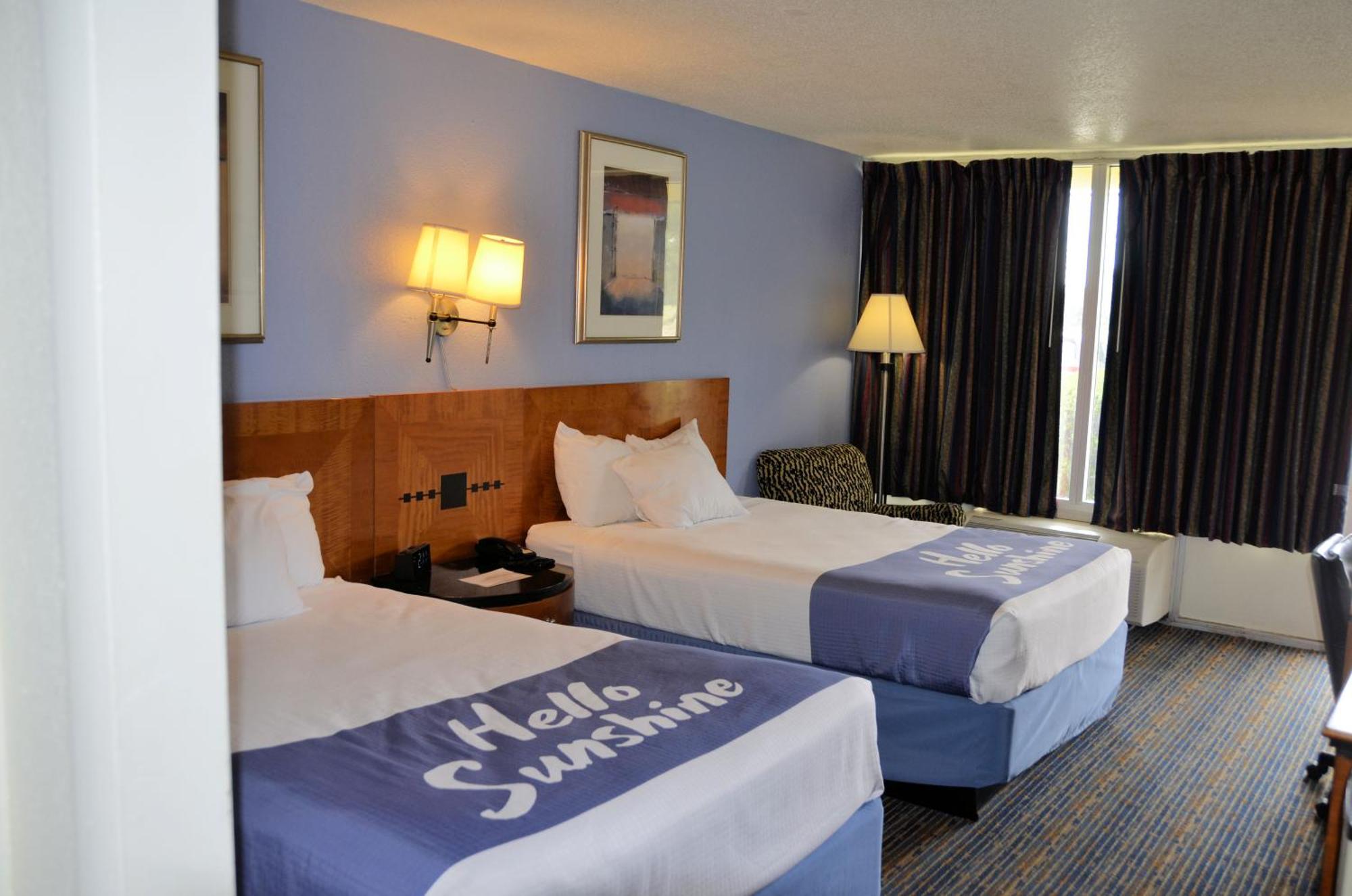 Days Inn By Wyndham Luray Shenandoah Exterior foto